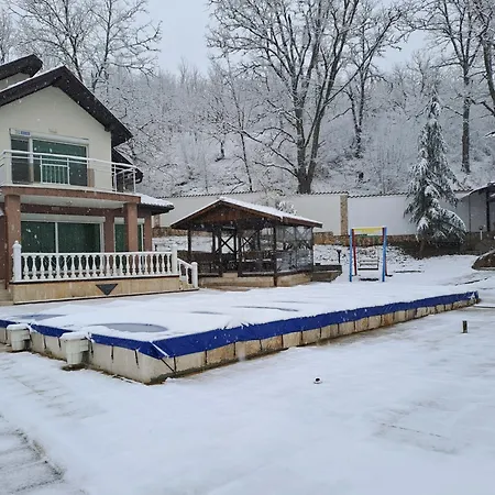 Villa луксозна къща лешниците с.младежко Mladezhko