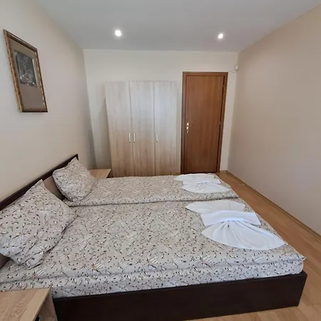 Villa луксозна къща лешниците с.младежко *